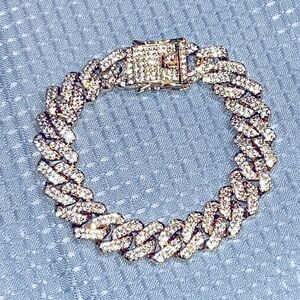 Stunning link bracelet Swarovski crystal Sliver bracelet NEW